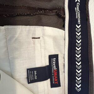 EUC Mens 34x32 Roundtree & Yorke TravelSMART Pleated Pants Brown